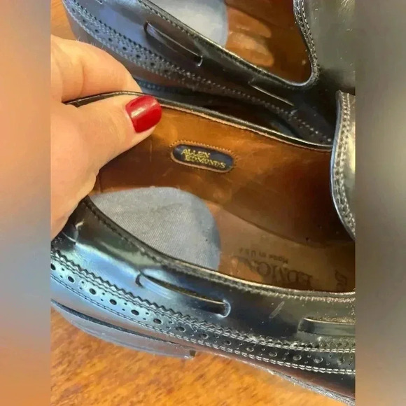 Allen Edmonds Berwick Leather Dress shoes. Size 6.5 - Picture 4 of 10